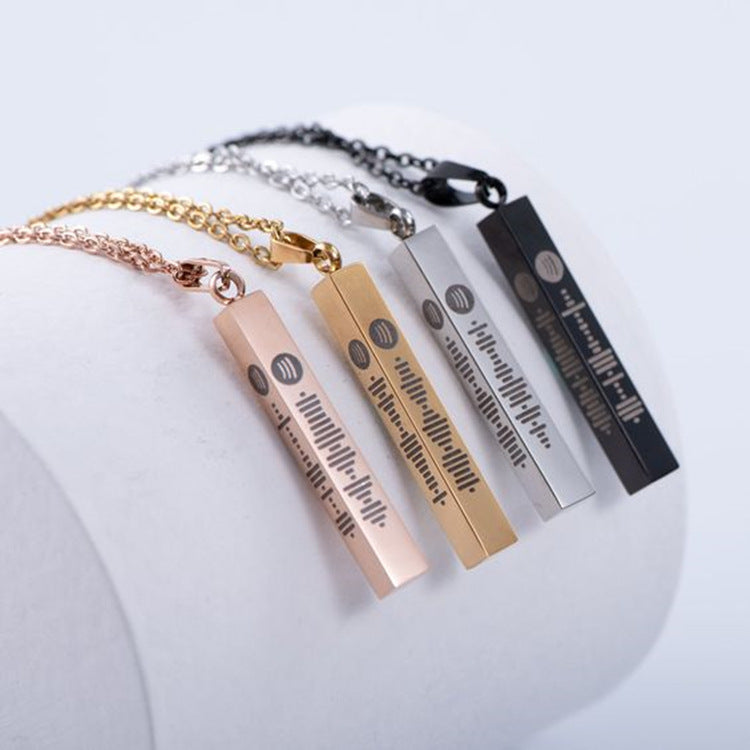 Collana tridimensionale